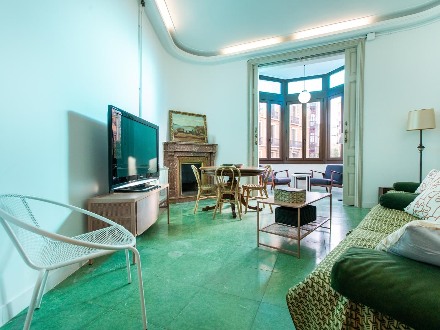MODERNIST APARTMENT FOR GROUPS IN CITY CENTER in Barcelona