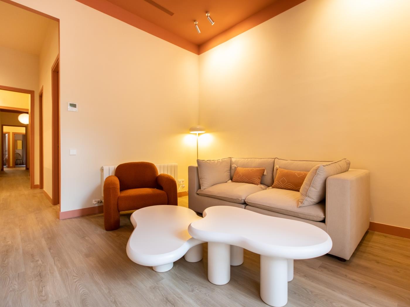 Stylish apartment next to Pg. Gracia in Barcelona