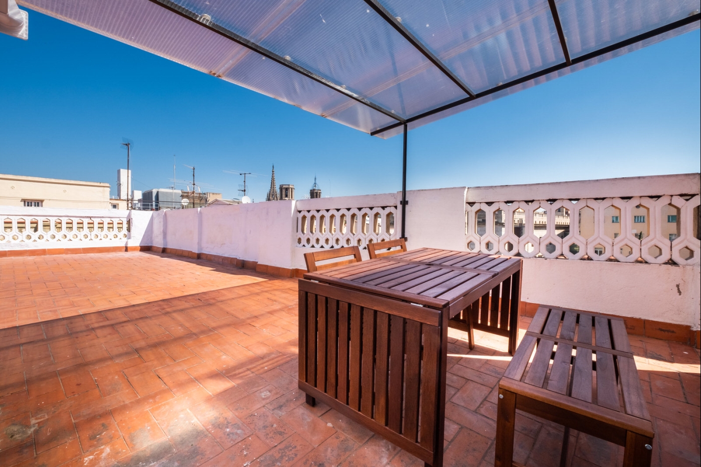 BEAUTIFUL PENTHOUSE WITH TERRACE IN EL GOTICO in BARCELONA