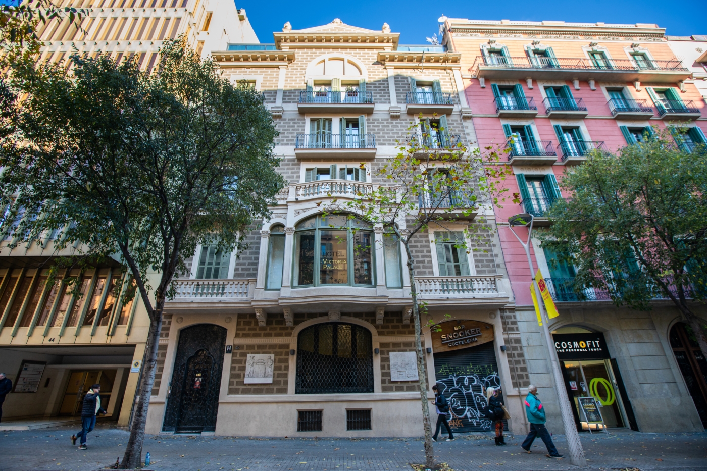 MODERNIST SUITE IN RESTORED CO-LIVING in Barcelona