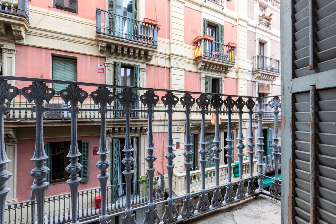 BEAUTIFUL LOFT WITH 2 BALCONIES IN THE GOTHIC AREA in Barcelona